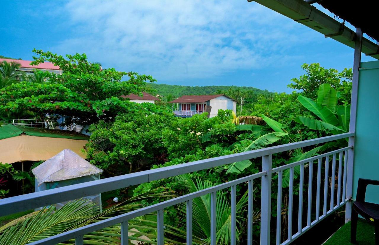 Vedana Retreat Arambol Hotell Exteriör bild